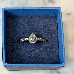 Pandora Ring - Sparkling Pear Halo Ring